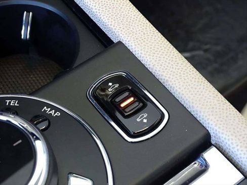 Certified 2014 Rolls-Royce Wraith RWD image 16