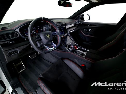 Used 2023 Lamborghini Urus S AWD/4WD image 12