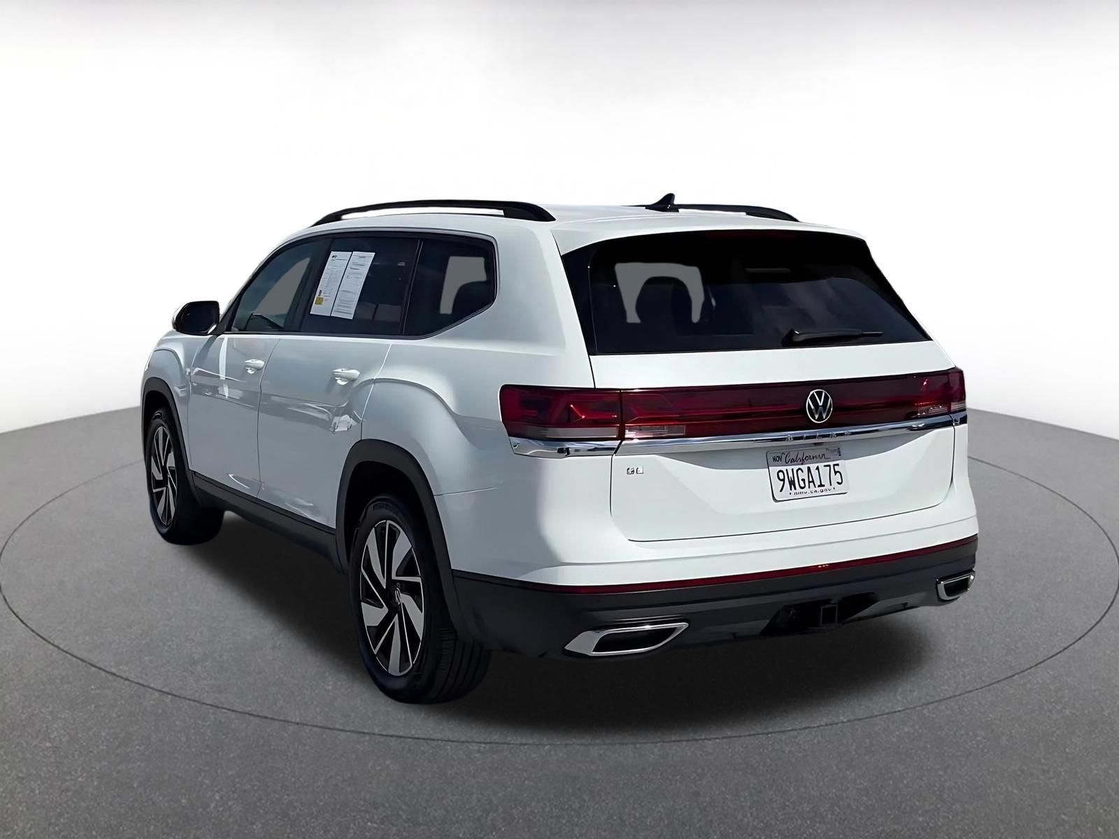 Used 2026 Volkswagen Atlas SE FWD image 10
