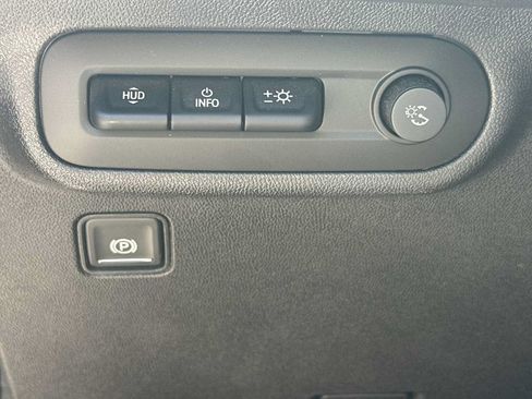 Certified 2024 GMC Terrain AT4 w/ Infotainment Package II AWD/4WD image 26