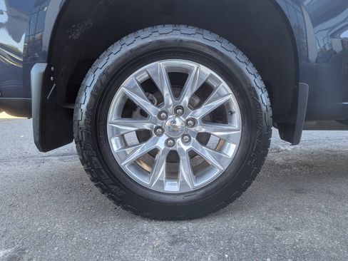 Used 2021 Chevrolet Silverado 1500 LTZ w/ Z71 Off-Road Package image 51