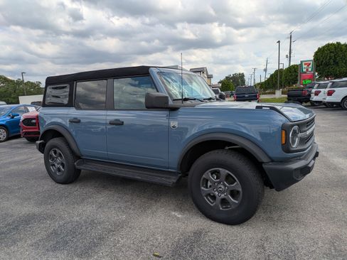 Used 2025 Ford Bronco Big Bend AWD/4WD image 2