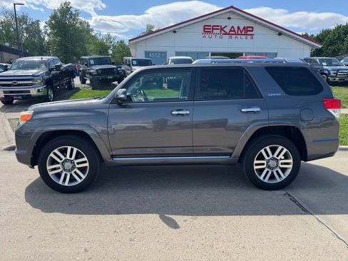 Used 2010 Toyota 4Runner Limited AWD/4WD image 2