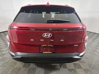 Certified 2025 Hyundai Kona SEL AWD/4WD video 3