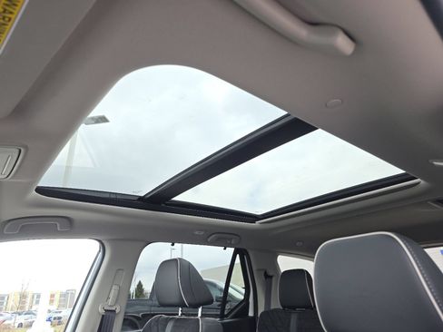 Certified 2026 Honda Pilot Elite image 3