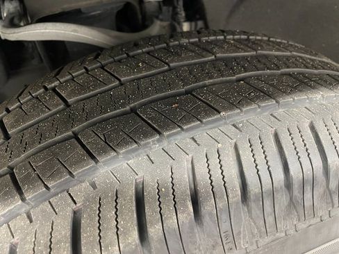 Used 2022 Chevrolet Silverado 1500 LT image 8