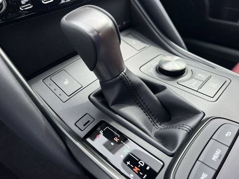 Used 2024 Lexus IS 350 F Sport RWD image 20