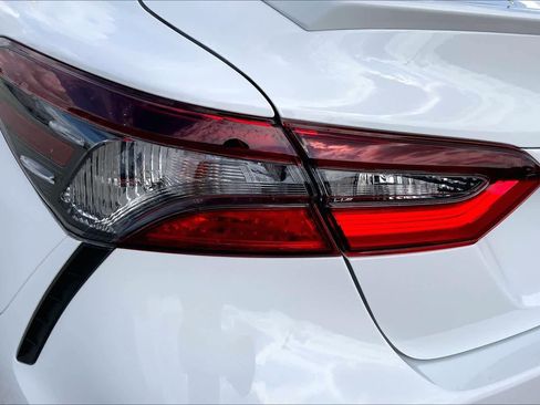 Used 2023 Toyota Camry SE image 27