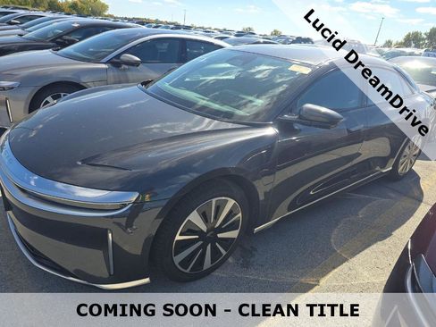 Used 2025 Lucid Air Touring image 1