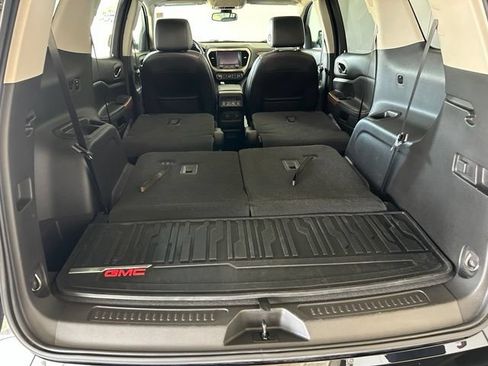 Used 2019 GMC Acadia Denali w/ Technology Package AWD/4WD image 36