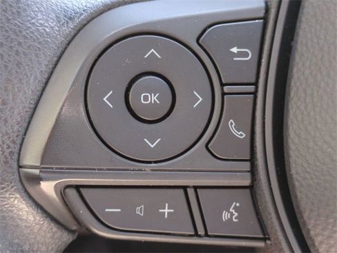 Used 2020 Toyota Corolla LE image 26