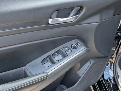 Certified 2024 Nissan Altima 2.5 SV FWD image 12