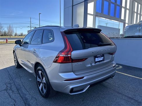 Certified 2025 Volvo XC60 T8 Core w/ Climate Package image 6