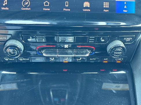 Certified 2024 Jeep Grand Cherokee Limited image 24