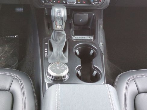 New 2026 Ford Bronco Outer Banks AWD/4WD image 19