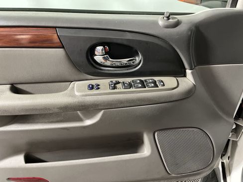 Used 2002 GMC Envoy SLT AWD/4WD image 13