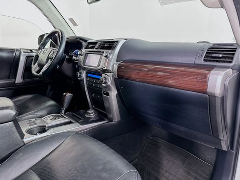 Used 2016 Toyota 4Runner Limited AWD/4WD image 30