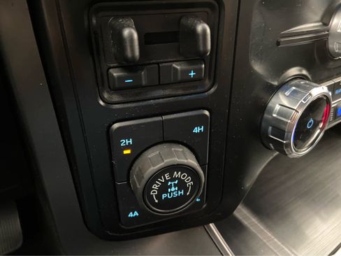 Used 2024 Ford F150 Lariat w/ Equipment Group 502A High image 45