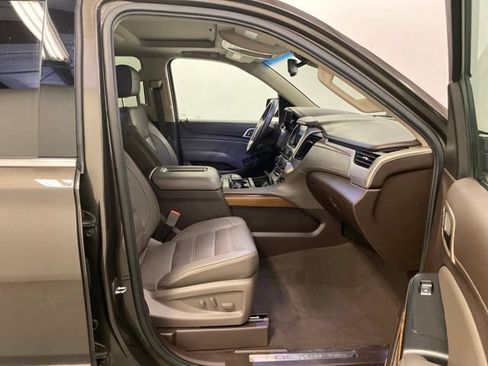 Used 2019 GMC Yukon Denali w/ Open Road Package AWD/4WD image 24