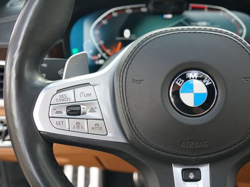 Used 2020 BMW 750i xDrive AWD/4WD image 29