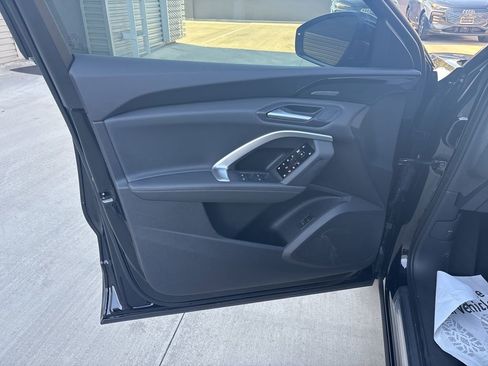 New 2025 Audi Q5 2.0T Premium Plus image 9