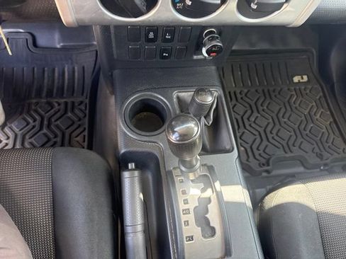 Used 2008 Toyota FJ Cruiser 4WD image 27