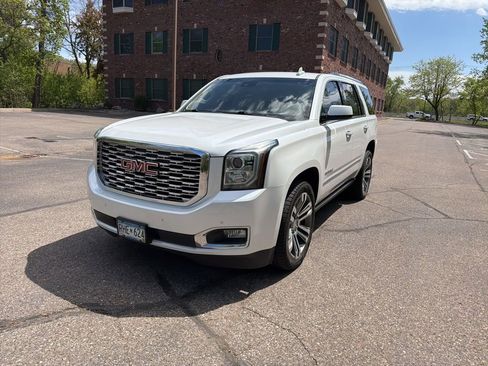 Used 2018 GMC Yukon Denali w/ Denali Ultimate Package AWD/4WD image 6