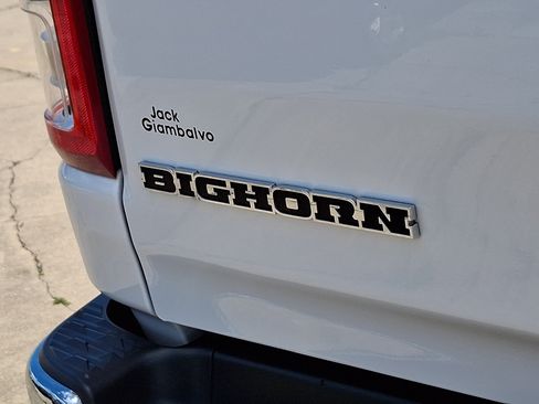 Used 2024 RAM 1500 Big Horn AWD/4WD image 32