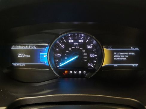 Used 2017 Ford Explorer XLT w/ Equipment Group 202A AWD/4WD image 23