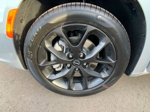 New 2026 Chrysler Pacifica Select w/ S Appearance Package image 30