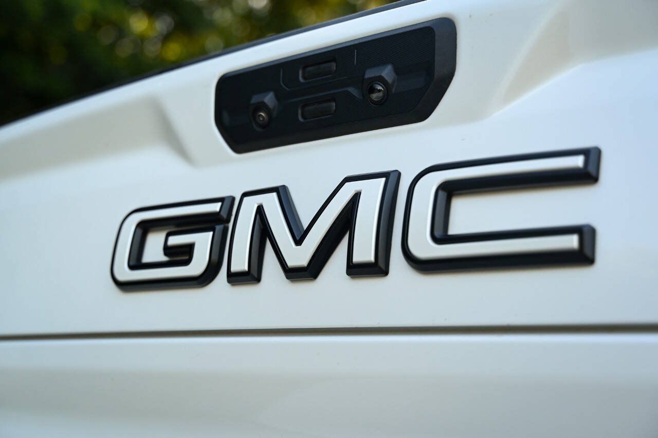 Used 2021 GMC Sierra 3500 Denali w/ Denali Ultimate Package AWD/4WD image 32