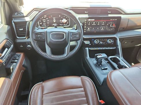 Used 2026 GMC Sierra 1500 Denali Ultimate AWD/4WD image 9