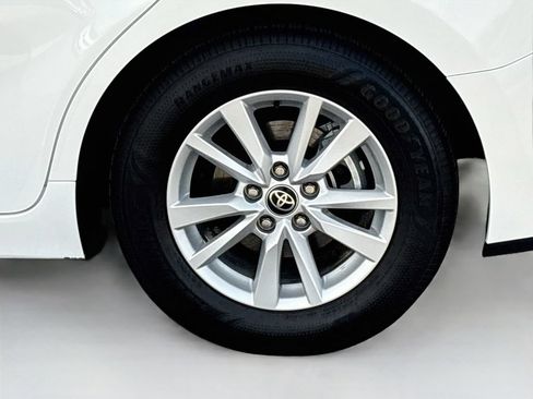 Used 2026 Toyota Camry LE FWD image 30