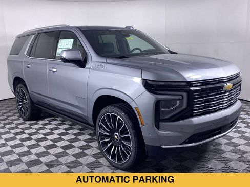 Used 2025 Chevrolet Tahoe High Country AWD/4WD image 22