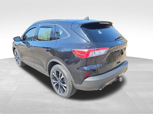 Certified 2022 Ford Escape SEL w/ SEL Stealth AWD Package image 9