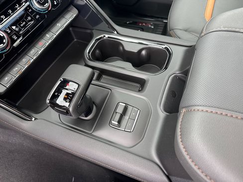 New 2026 GMC Sierra 1500 AT4 w/ AT4 Premium Package AWD/4WD image 24