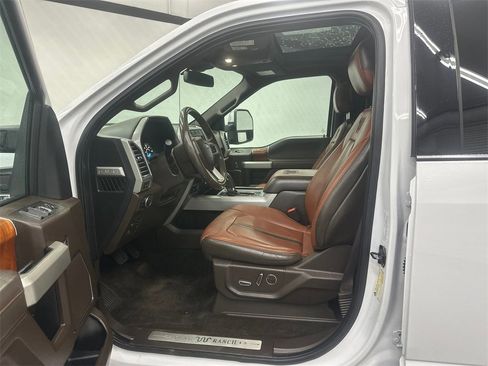 Used 2018 Ford F150 King Ranch w/ Equipment Group 601A Luxury image 9