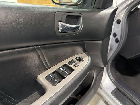 Used 2005 Honda Accord EX-L image 24