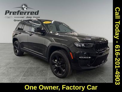 Used 2024 Jeep Grand Cherokee Limited w/ Black Appearance Package