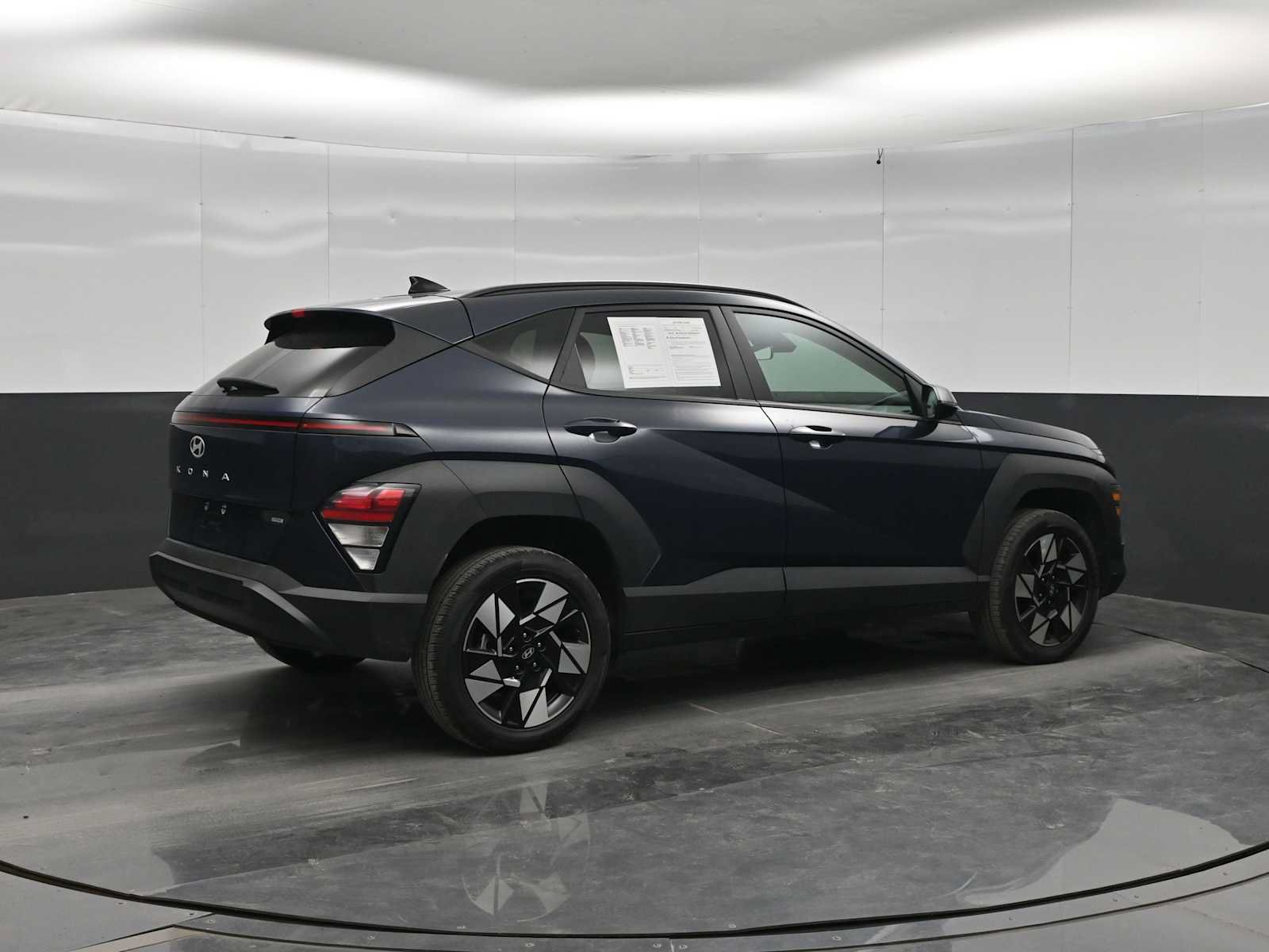 Used 2024 Hyundai Kona SEL AWD/4WD image 7