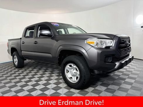 Certified 2016 Toyota Tacoma SR RWD image 1