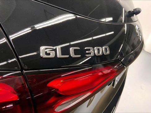 Used 2026 Mercedes-Benz GLC 300 image 15