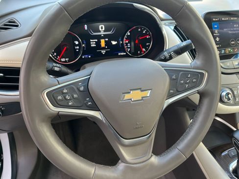 Used 2024 Chevrolet Malibu LT image 28