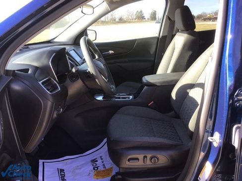 Used 2023 Chevrolet Equinox LT image 27