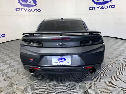 Used 2017 Chevrolet Camaro SS RWD image 4