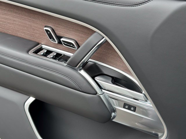 New 2026 Land Rover Range Rover SE AWD/4WD image 10
