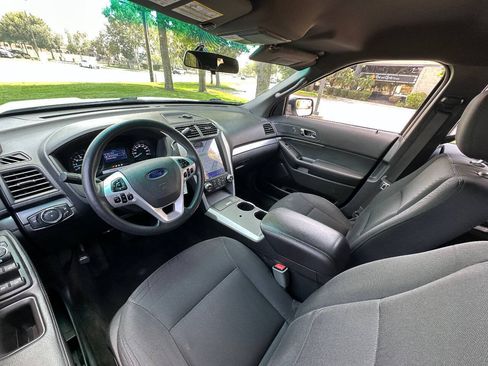 Used 2015 Ford Explorer 4WD Police Interceptor w/ Interior Upgrade Package image 32