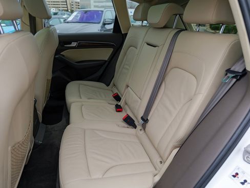 Used 2016 Audi Q5 2.0T Premium image 25