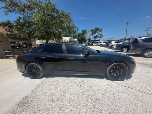 Used 2014 Maserati Quattroporte GTS RWD image 3