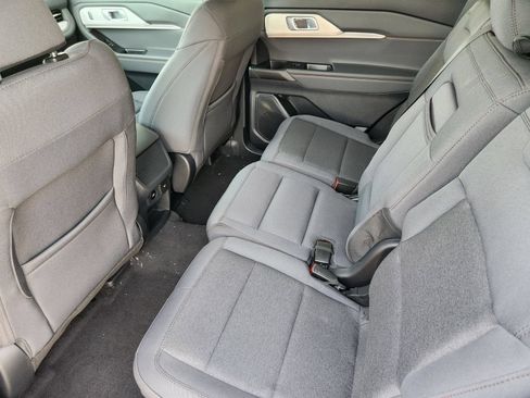 New 2026 Ford Explorer Active RWD image 24